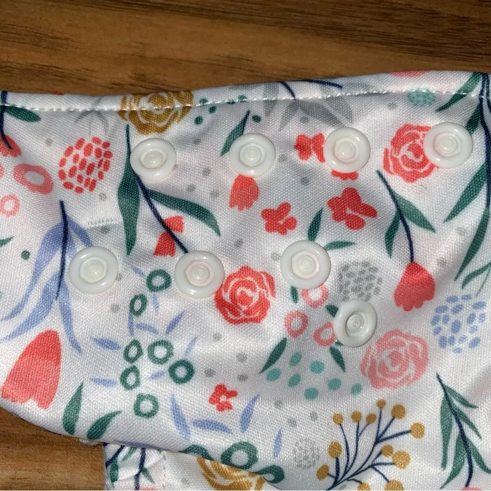 Pampers hybrid Reusable Diaper Cover One size fits most 0-30 months, 8-35lb